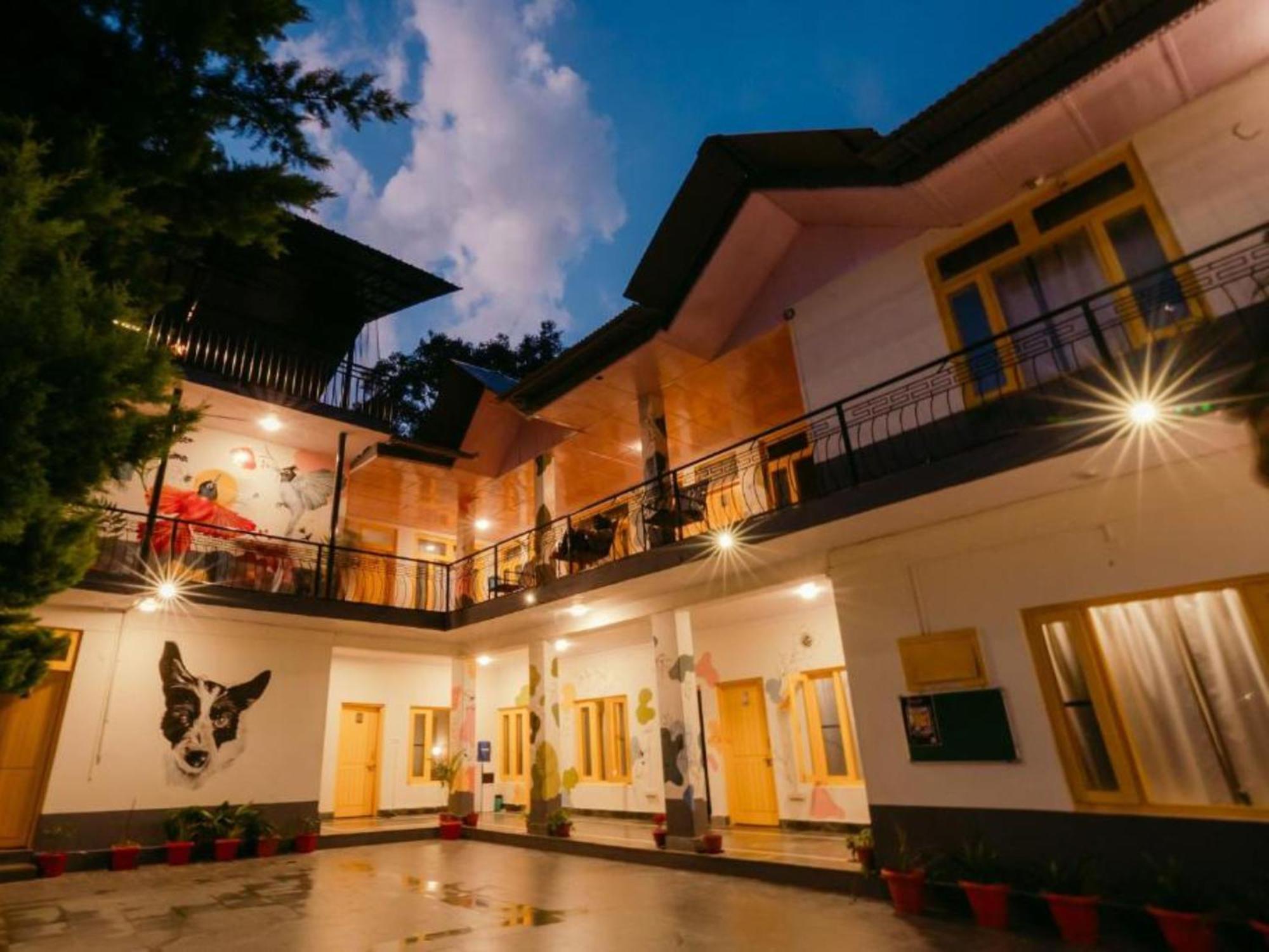 The Hosteller Bir Εξωτερικό φωτογραφία