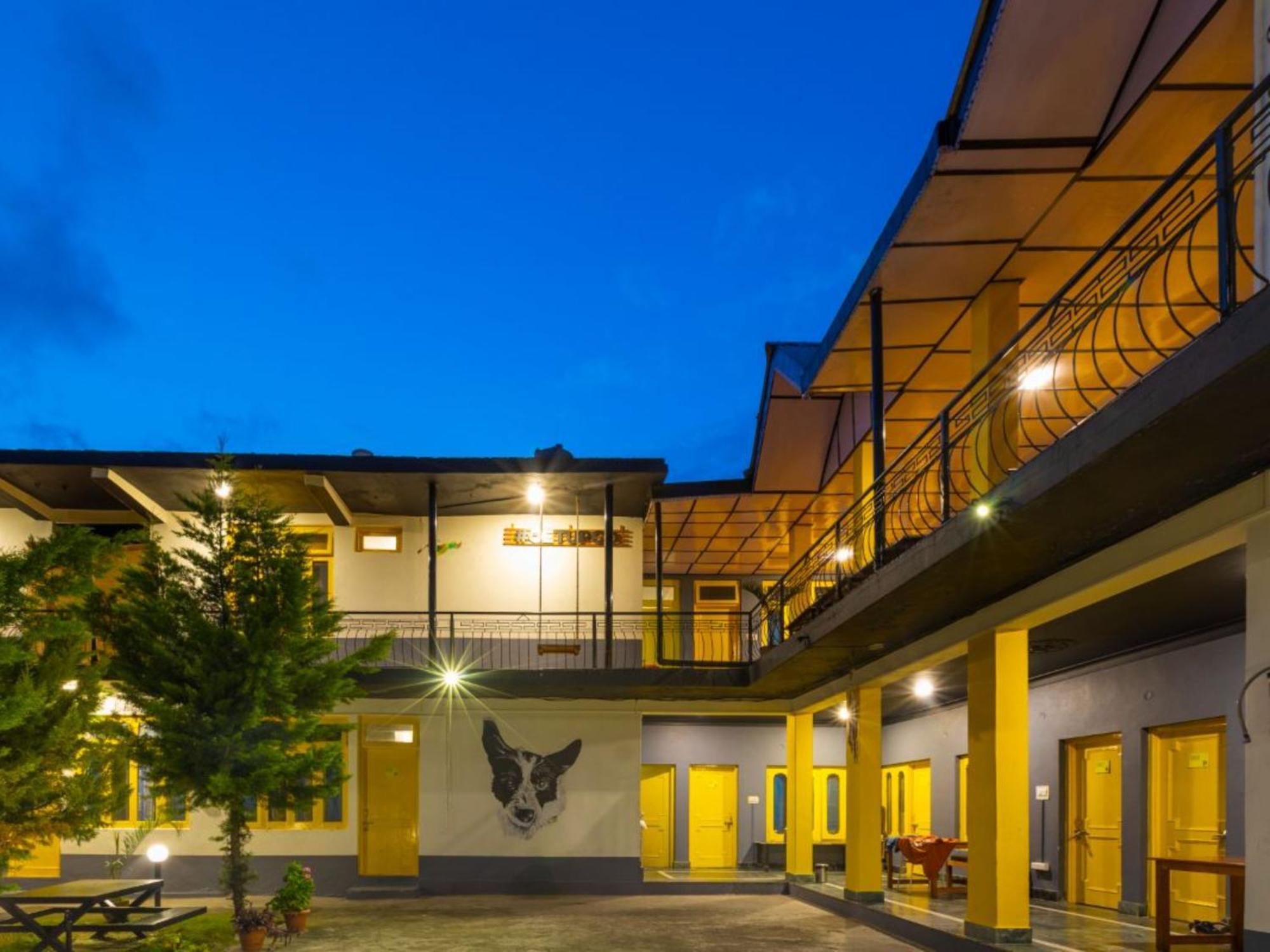 The Hosteller Bir Εξωτερικό φωτογραφία
